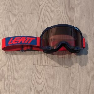 NWOT Leatt Men's Red and Blue Goggles - Sports Sunglasses